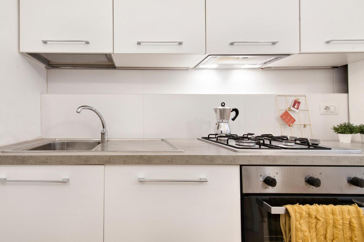 Blue Loft - Old Town Apartment Sit Lecce Bagian luar foto