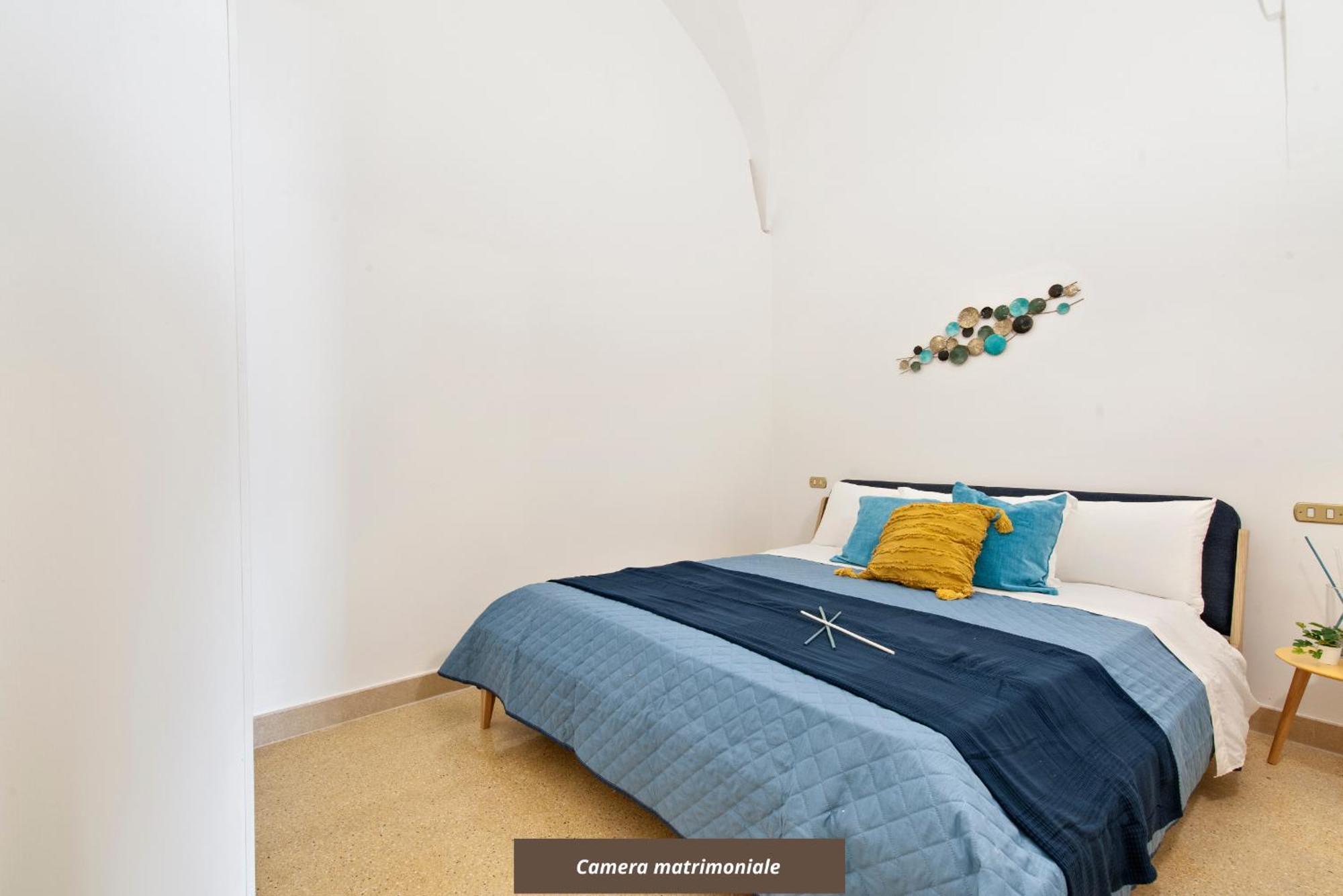 Blue Loft - Old Town Apartment Sit Lecce Bagian luar foto