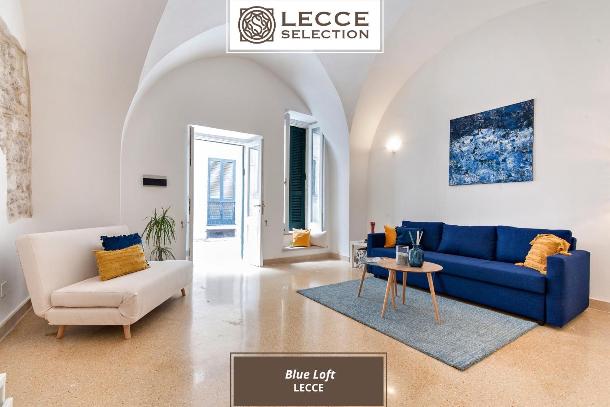 Blue Loft - Old Town Apartment Sit Lecce Bagian luar foto